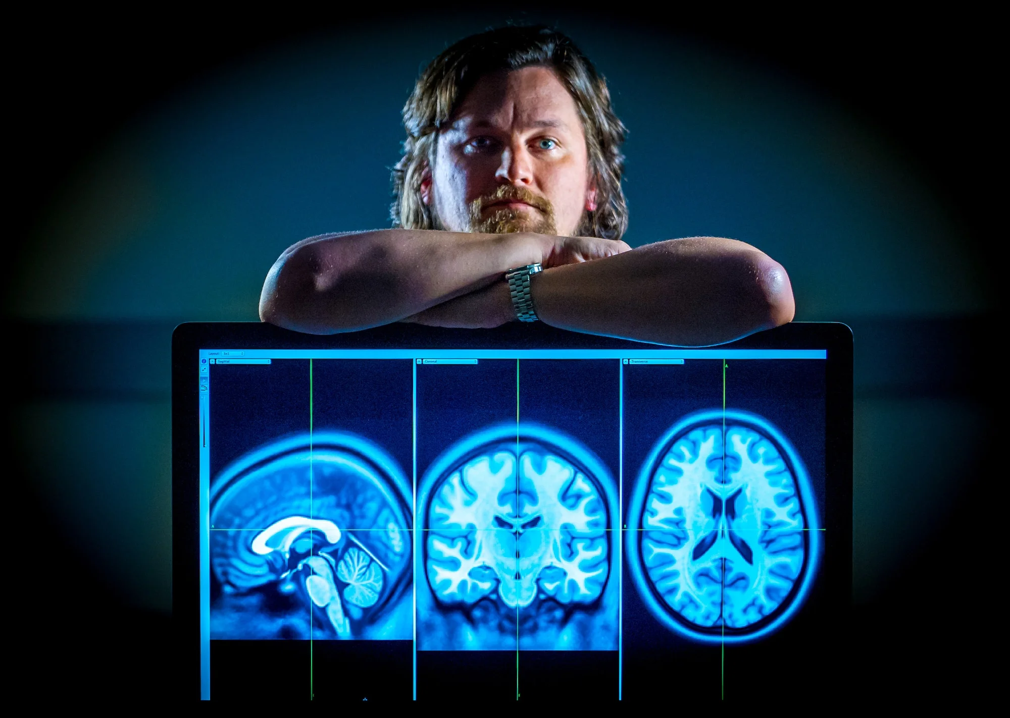 La integración del mindfulness en el coaching fomenta una conexión más profunda con uno mismo y el entorno, mejorando las relaciones y el bienestar general. Además, este modelo puede incluir técnicas innovadoras como la