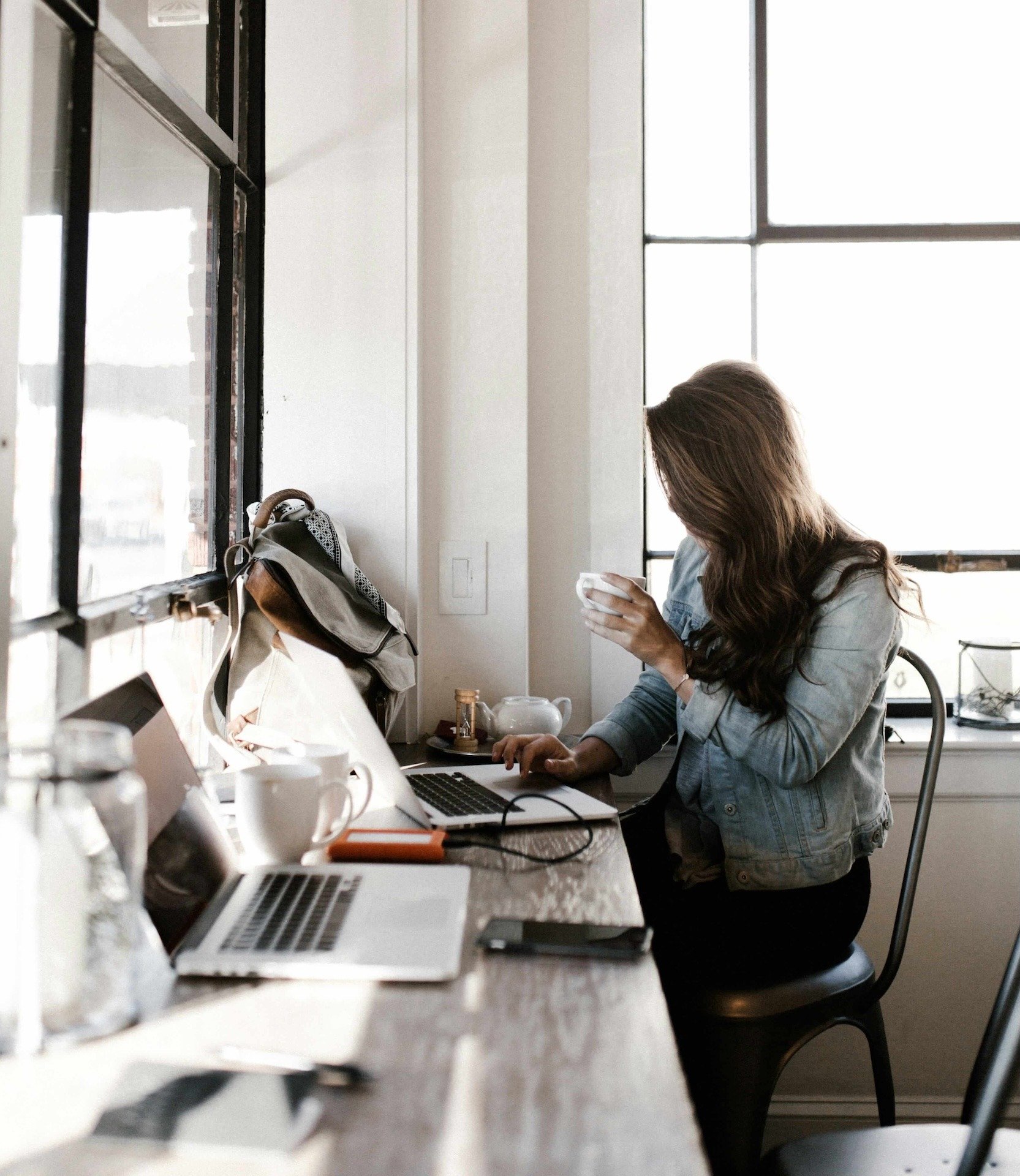 Digital manuals enhance accessibility and flexibility, allowing information retrieval without physical constraints