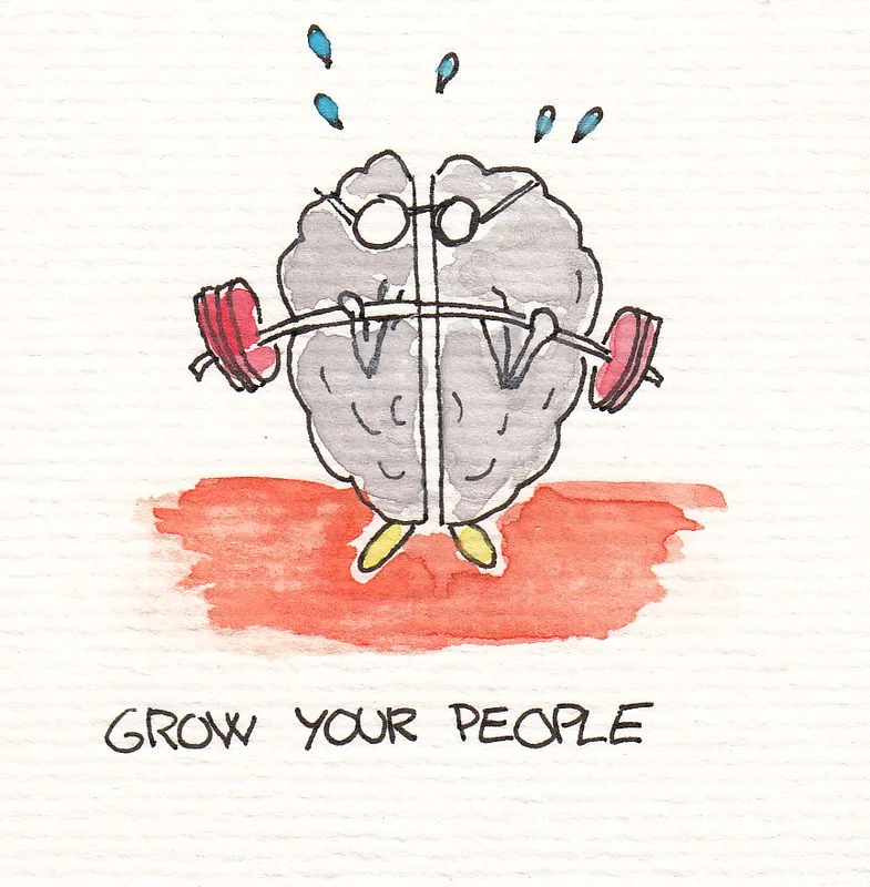 Desarrollar una mentalidad de crecimiento significa ver los desafíos como oportunidades de aprendizaje, promoviendo la mejora continua y el alineamiento con los valores personales para el éxito profesional