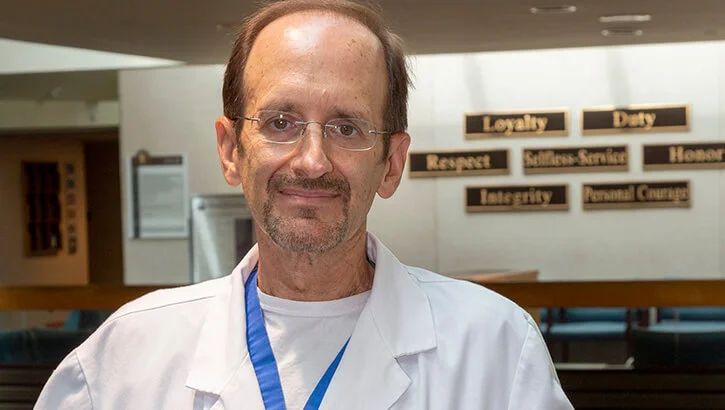 This section highlights the diverse formats of microlearning content, encouraging active engagement and practical problem-solving skills