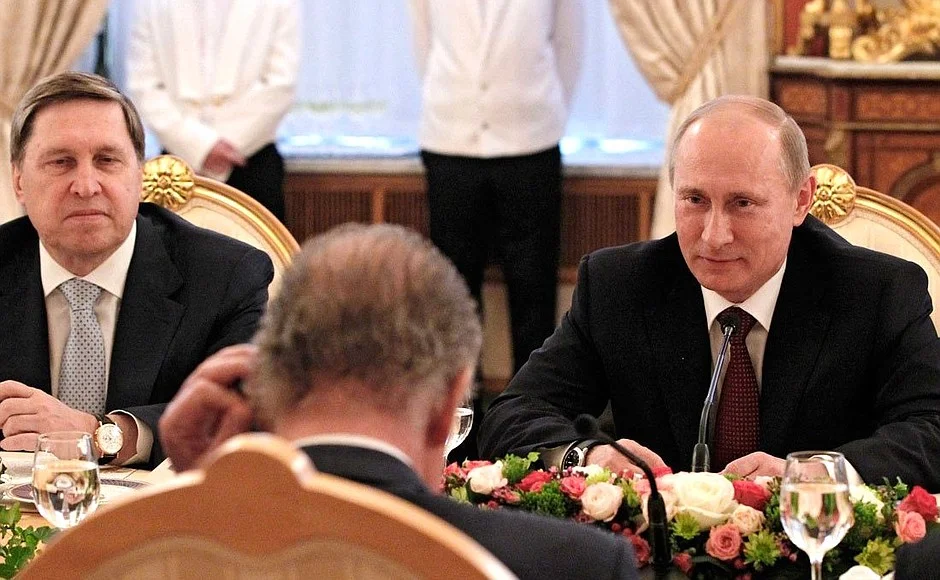 En el contexto español, las finanzas corporativas son vitales para optimizar la estructura de capital y evaluar la viabilidad de proyectos en un mercado competitivo