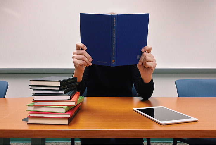 Adaptar los hábitos de estudio a cada etapa de la vida es crucial para mantener un aprendizaje efectivo y autónomo